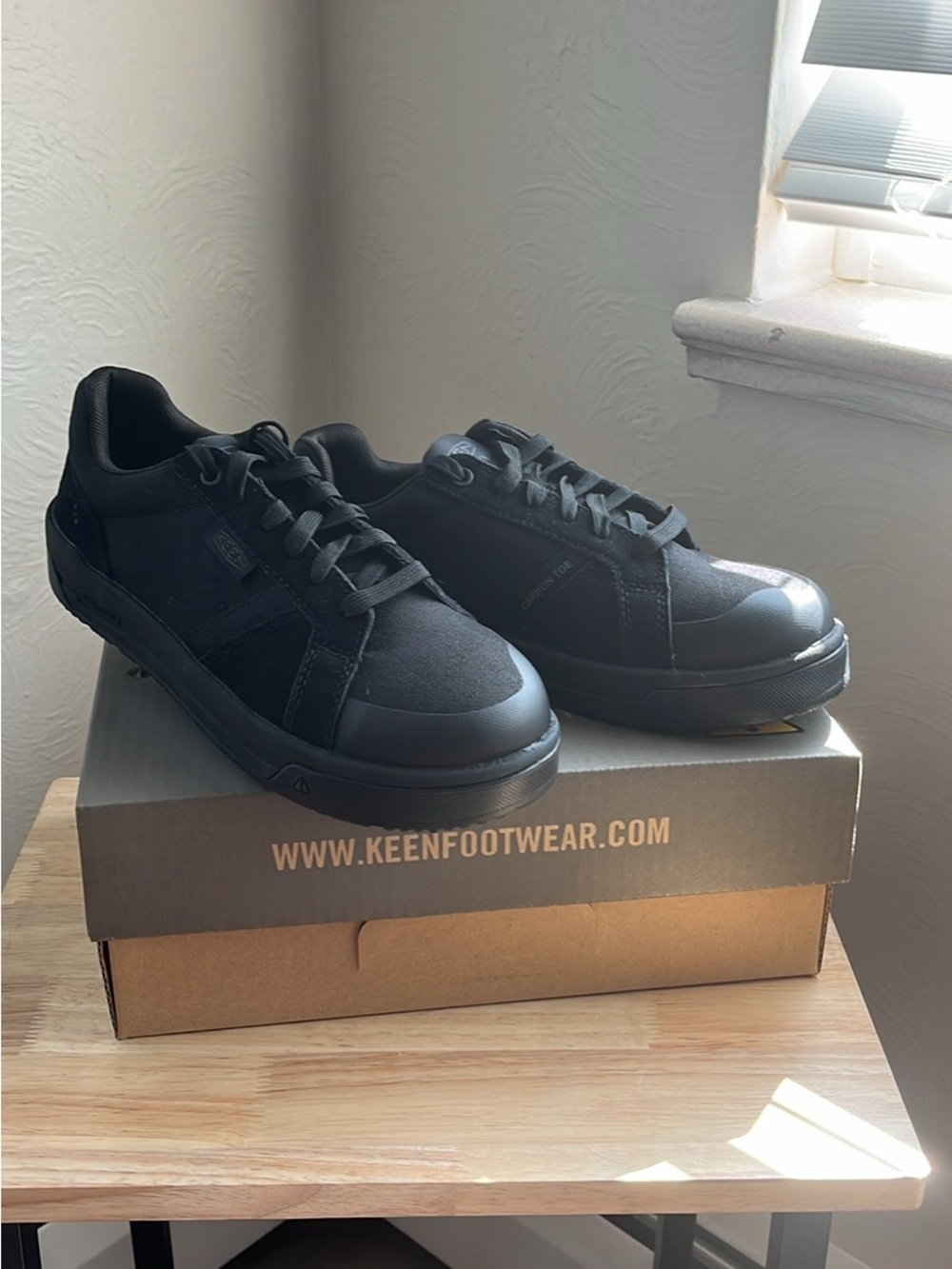 KEEN Utility Women’s Carbon Toe Work Shoes – Brand New